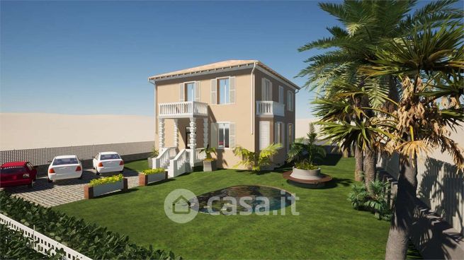 Villa in residenziale in Via Grado 13