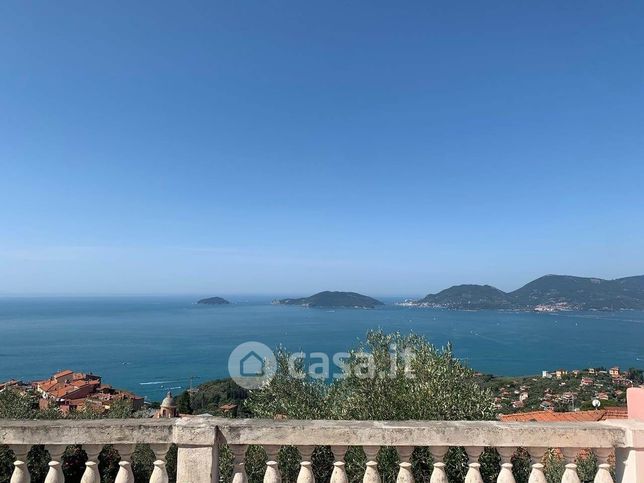 Casa indipendente in residenziale in