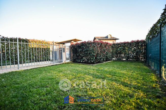 Appartamento in residenziale in Via Don Antonio Zappino 14