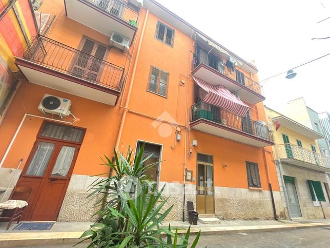 Appartamento in residenziale in Via Emanuele De Deo 28