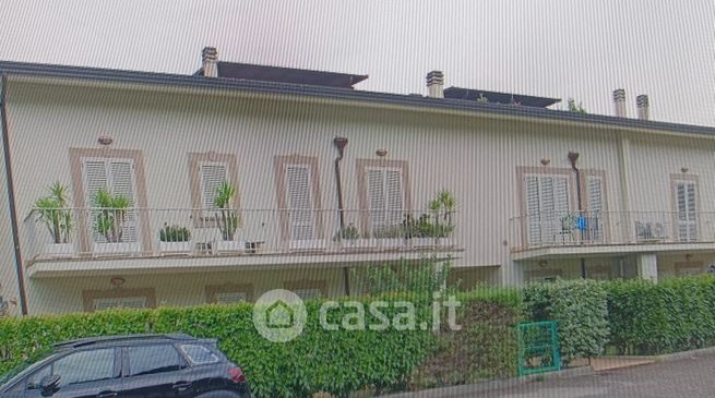 Appartamento in residenziale in Via del Raku 10