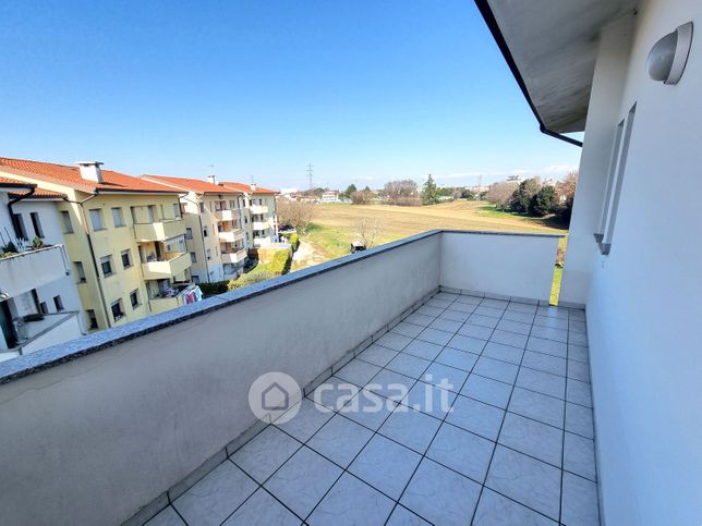 Attico/mansarda in residenziale in Via Pasian di Prato 106