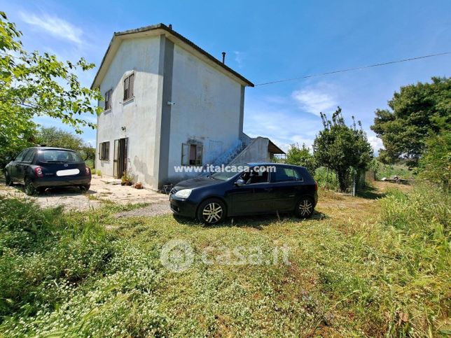 Casa indipendente in residenziale in Via dei Tigli