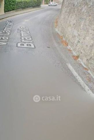 Box/posto auto in residenziale in Via Carminati de Brambilla Giorgio
