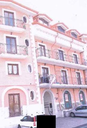 Box/posto auto in residenziale in Via Nazionale