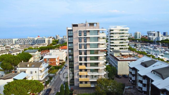 Appartamento in residenziale in Via Monte Pasubio 21