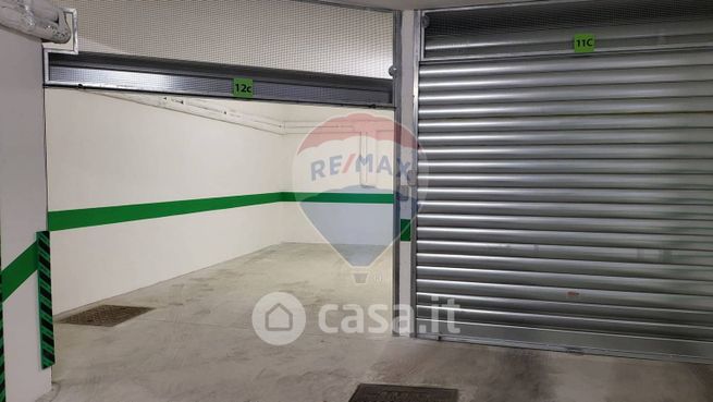 Garage/posto auto in residenziale in Via Tommaso Salvini 53