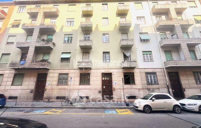 Appartamento in residenziale in Via Arona 18