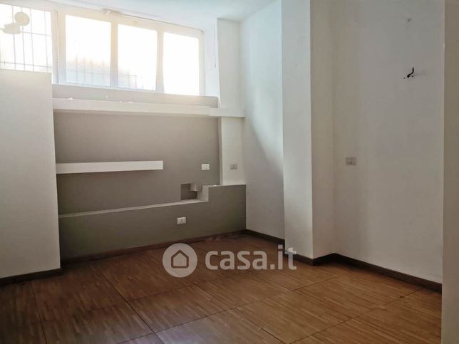 Ufficio in commerciale in Via Villa Angelo 67