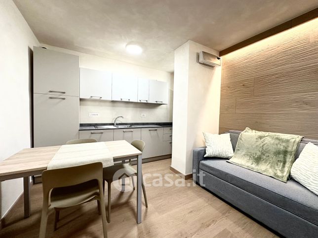 Appartamento in residenziale in Via Cesana 8