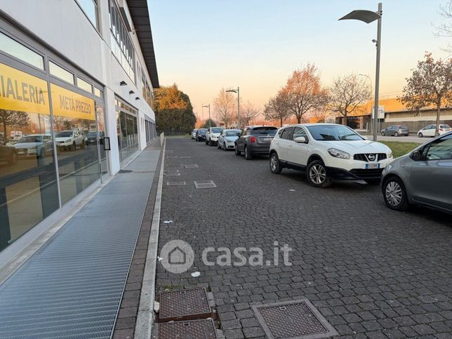 Ufficio in commerciale in Via Galileo Galilei