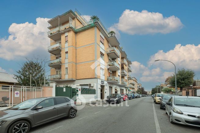 Appartamento in residenziale in Via Stresa