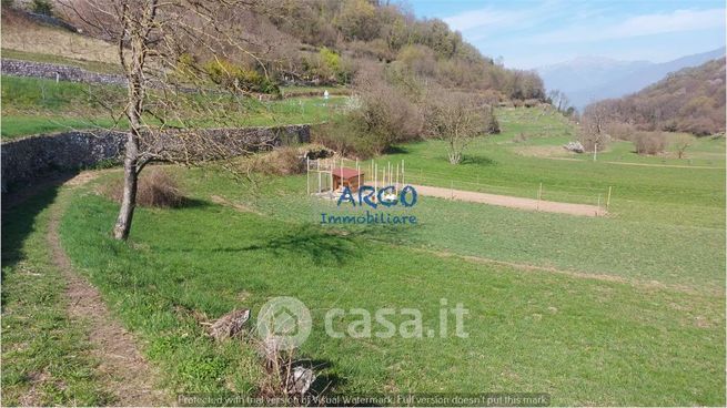 Terreno agricolo in commerciale in 