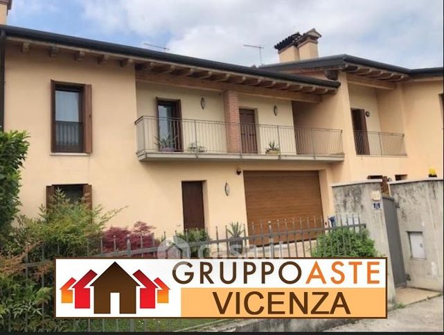 Villetta a schiera in residenziale in Via Boscaglie 57