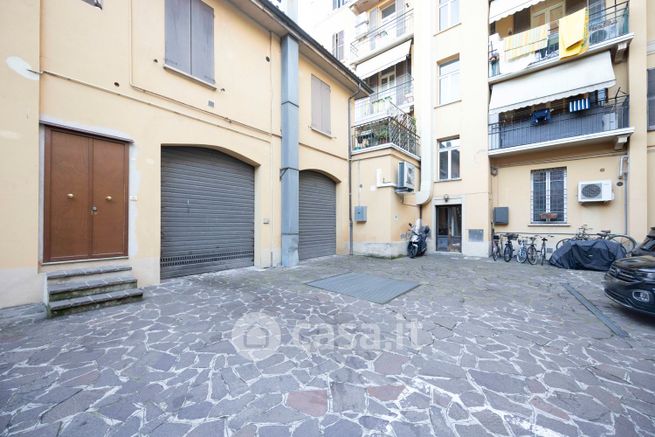 Appartamento in residenziale in Via Frassinago 2