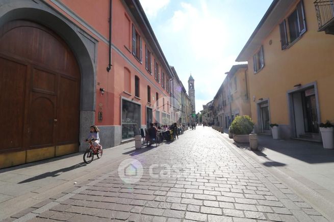 Box/posto auto in residenziale in Via Livello 10