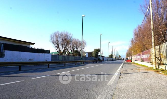 Terreno agricolo in commerciale in 