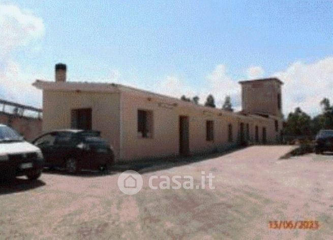 Terreno agricolo in commerciale in SP56
