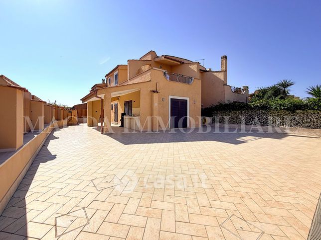 Villa in residenziale in Via delle Margherite 27
