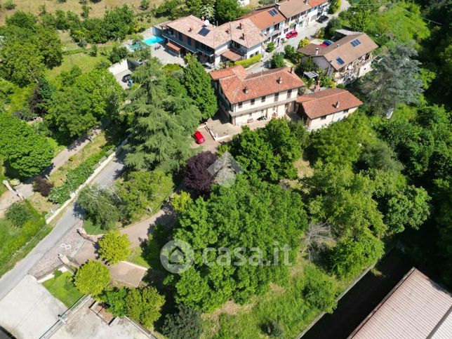 Casa indipendente in residenziale in Strada Bria 142