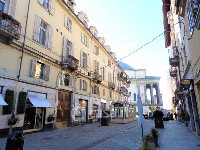 Appartamento in residenziale in Via Monferrato 4