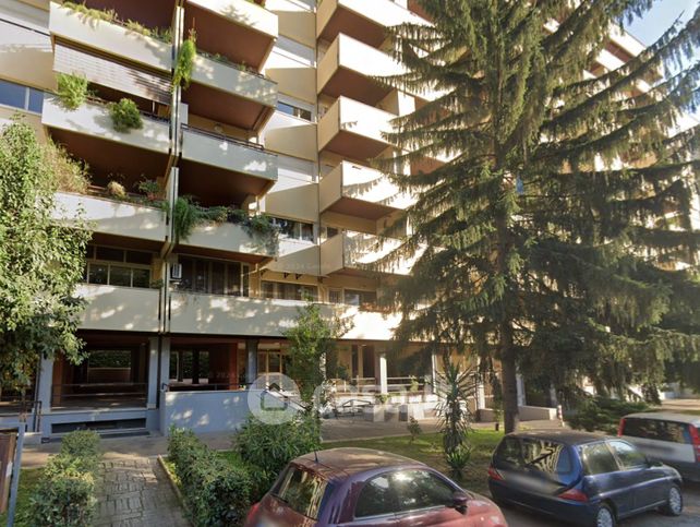 Appartamento in residenziale in Via Spinoza 26