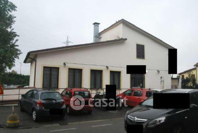 Negozio/locale commerciale in commerciale in Via del Barco 13