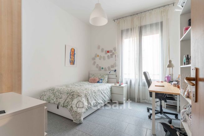 Appartamento in residenziale in Via Cicco Simonetta 7