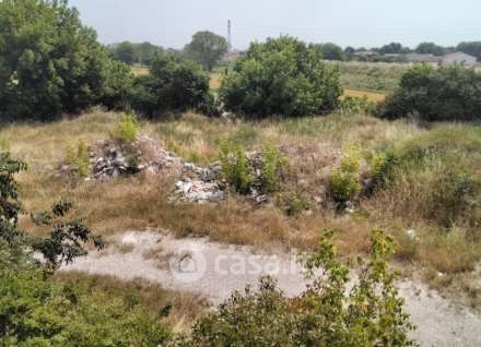 Terreno agricolo in commerciale in Via Cisa Veneta