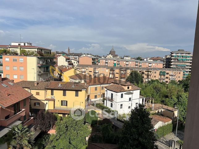 Appartamento in residenziale in Via Eredi Farina 16
