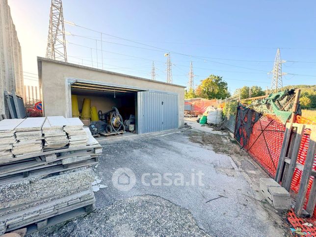 Garage/posto auto in residenziale in RIONE SAN VITO