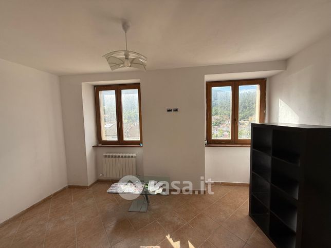 Casa indipendente in residenziale in Via della Pace