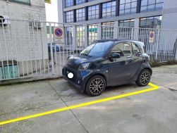 Box/posto auto in residenziale in Via Luigi Ornato 134