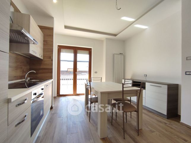 Appartamento in residenziale in Via Fulvio Renella