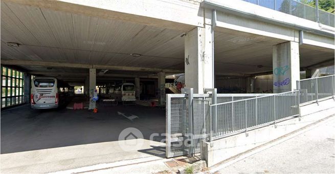 Box/posto auto in residenziale in Vico 2 Santa Lucia