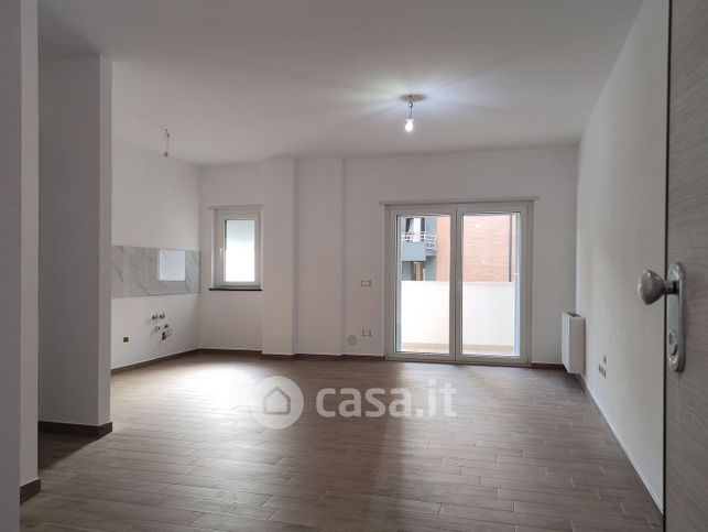 Appartamento in residenziale in Via Manin