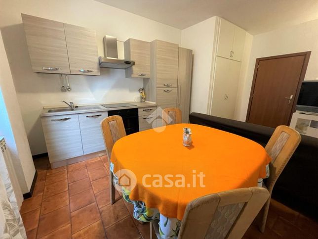 Appartamento in residenziale in Via Vanoni 21