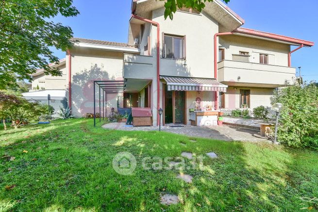 Villetta a schiera in residenziale in Via Giovanni Boccaccio 6