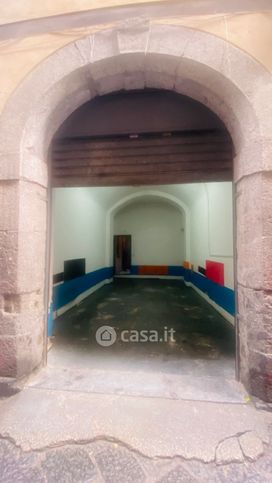 Box/posto auto in residenziale in Via Sant'Anna di Palazzo 22