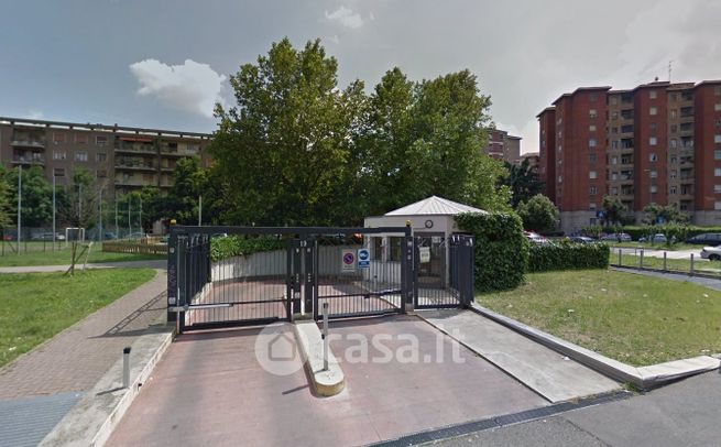 Garage/posto auto in residenziale in Via Mario Donati 19