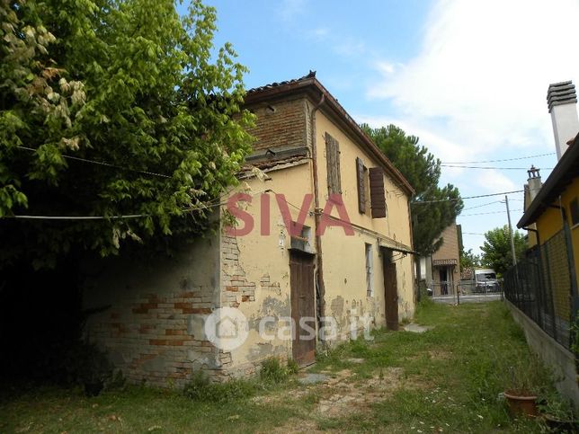 Casa indipendente in residenziale in Via Piangipane 37