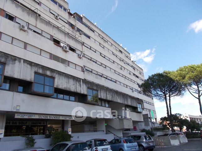 Ufficio in commerciale in Viale Caduti nella Guerra di Liberazione 398