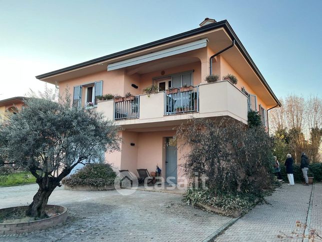 Villa in residenziale in Vicolo la Castagna