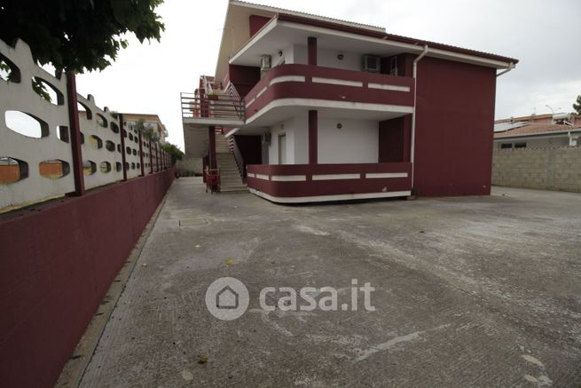 Appartamento in residenziale in Via Teano 4