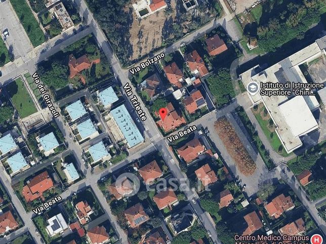 Ufficio in commerciale in Via Trieste 166 D