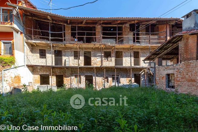Rustico/casale in residenziale in 