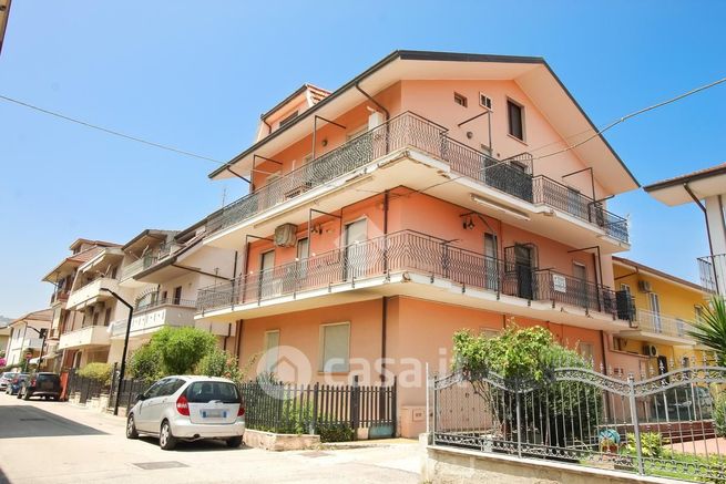 Appartamento in residenziale in Via Nazario Sauro 15 B