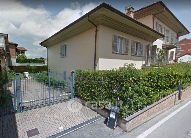 Appartamento in residenziale in Via Albussano