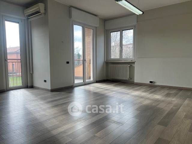 Appartamento in residenziale in Via G. Rampazzini 7