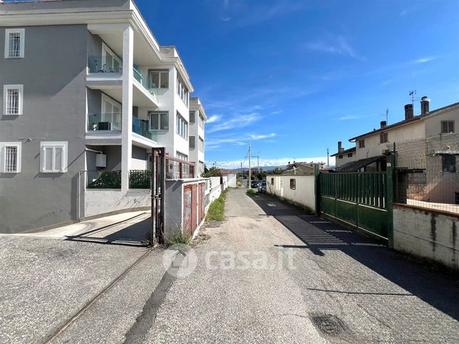 Appartamento in residenziale in Via Roccaspinalveti